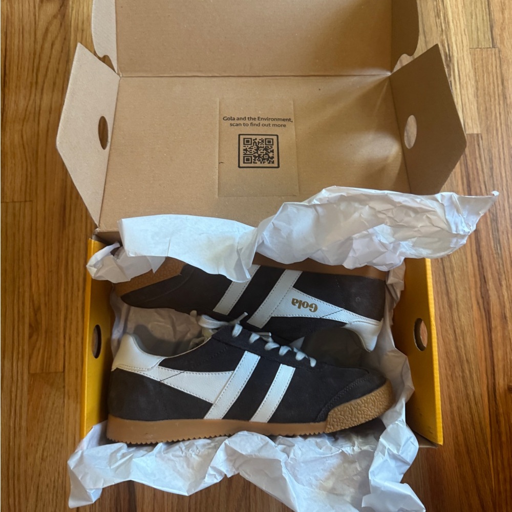 Gola Elan Women’s trainer tennis shoes mocha/white brown NWOT in box size 9 40